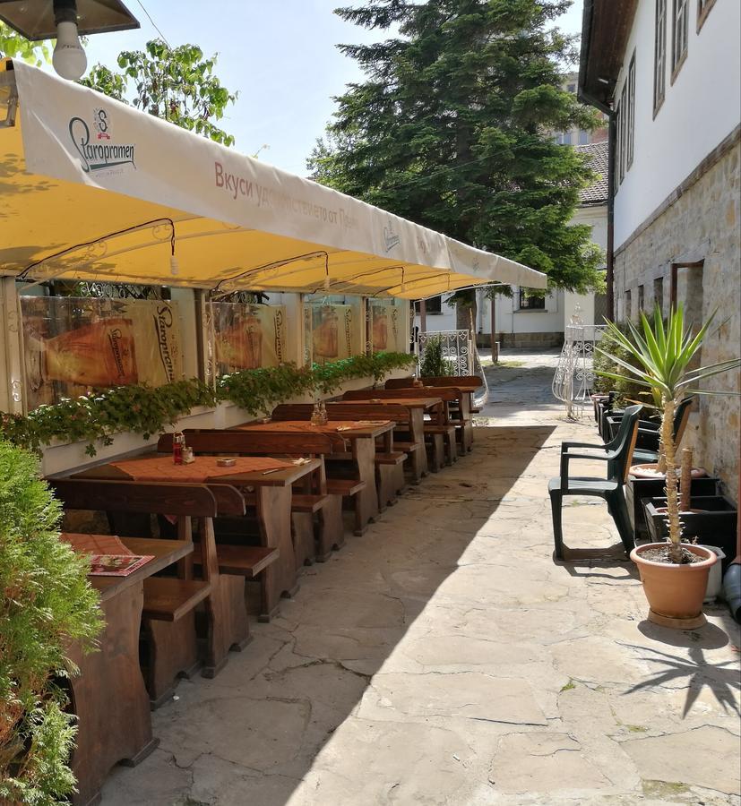 Family Hotel Rositsa Sevlievo Extérieur photo
